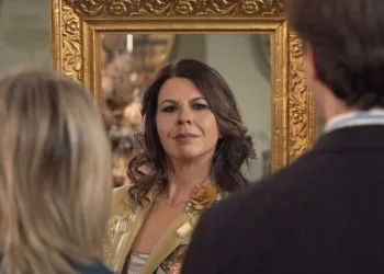 Geppi Cucciari conduce Splendida Cornice