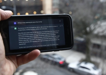 ChatGPT (Foto: 2022, LaPresse)