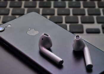 Apple AirPods seconda generazione