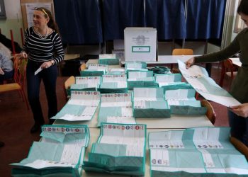 Regionali, voto ai seggi