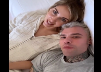 Sanremo 2023: Fedez raggiunge Chiara Ferragni a Sanremo. (Foto: Web)