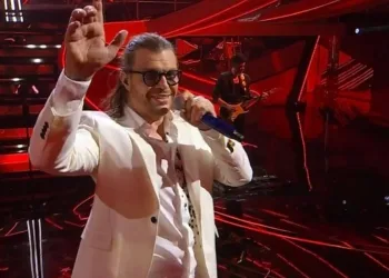 Gianluca Grignani con "Quando ti manca il fiato" a Sanremo 2023