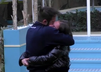 GF Vip: Nikita Pelizon in lacrime con Matteo Diamante. (Foto: Web)
