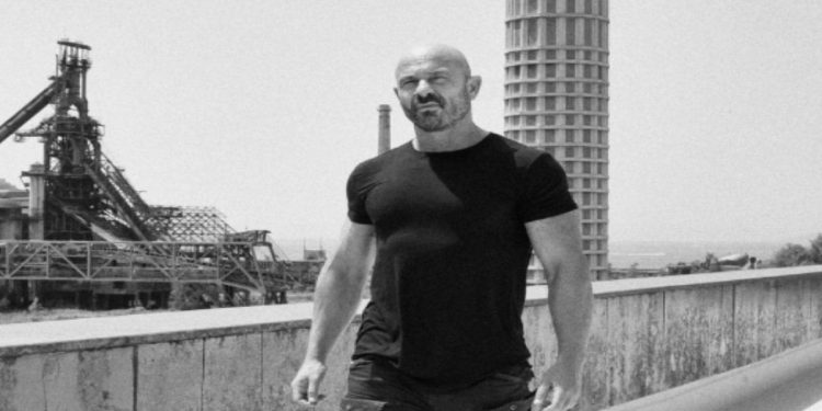 Chi è Gennaro Della Volpe, artista noto come Raiz. (Foto: Web)