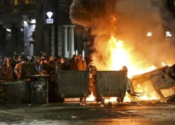 Proteste antigovernative a Tbilisi (LaPresse)