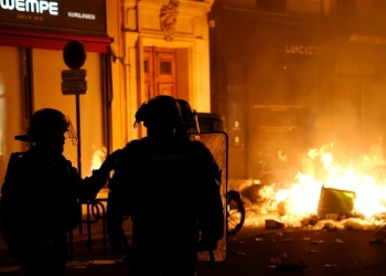 Guerriglia urbana a Parigi, Place de la Concorde (LaPresse)