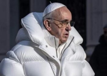 Papa Francesco e la foto fake del piumino