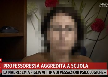 Castellammare di Stabia, prof aggredita da mamma alunna? Il caso a Storie Italiane