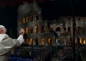 Via Crucis con Papa Francesco