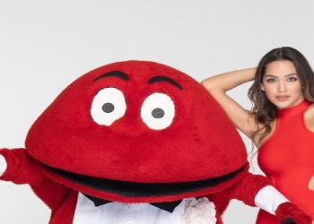 Marcia, nuova velina striscia la notizia