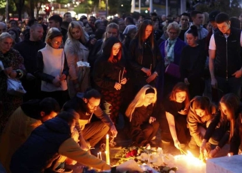 Commemorazione delle vittime della strage a Belgrado (LaPresse)