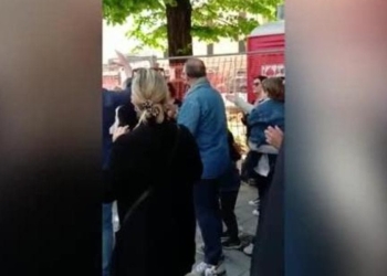 Giuseppe Conte aggredito a Massa