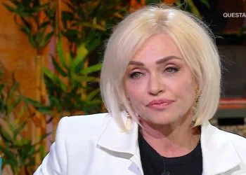 Paola Barale a Oggi è un altro giorno