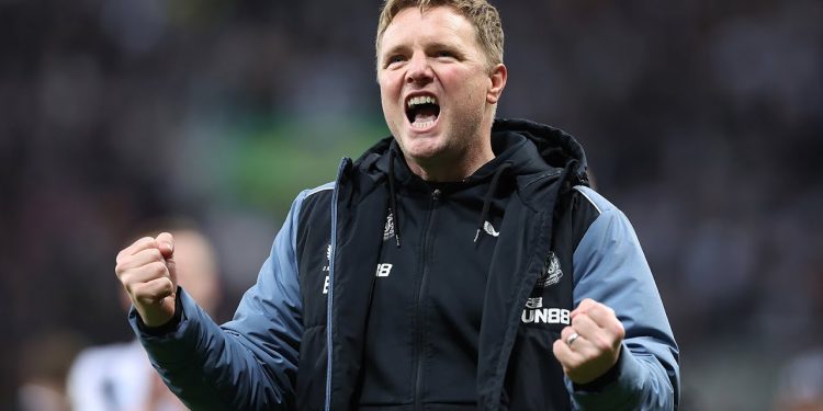 Howe, tecnico Newcastle, screen da Youtube