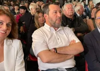 Lega per Persiani a Massa