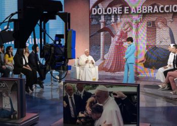 Papa Francesco in tv