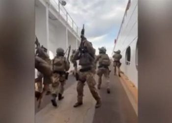 Intervento delle forze speciali italiane sulla nave turca (Screen da video)