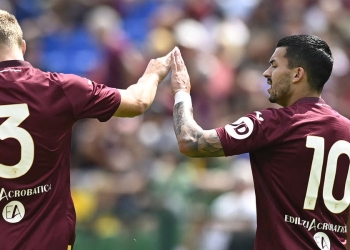 Diretta Lens Torino, amichevole (Foto LaPresse)