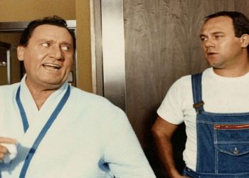 Alberto Sordi e Carlo Verdone in una scena del film su Rete 4