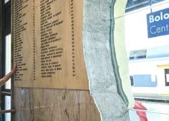 Alla Stazione di Bologna, sul luogo della strage del 1980 (LaPresse)