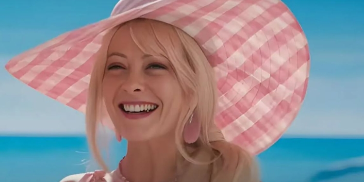 Giorgia Meloni come Barbie, screen da Youtube