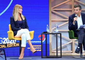 Boschi e Lupi, Meeting