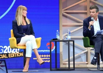 Boschi e Lupi, Meeting