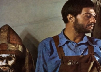 Nino Manfredi in una scena del film su Rete 4