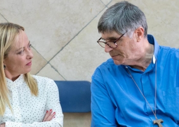 Meloni con Don Patriciello