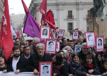 Santiago de Cile, manifestazione per l'anniversario del colpo di Stato (LaPresse)