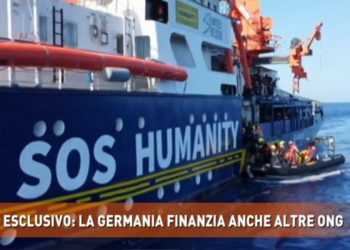 La ONG per il recupero dei migranti finanziata dalla Germania (Dritto e Rovescio, Rete 4)