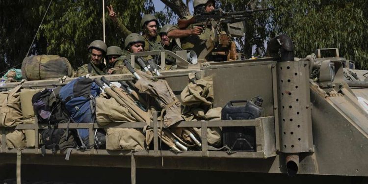 Carri Israele verso Gaza