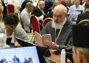 Sinodo dei vescovi: sessione dei circoli minori (LaPresse)