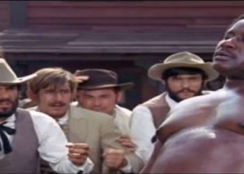 Una scena del film nel pomeriggio di Rete 4