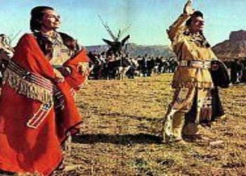 Una scena del film nel pomeriggio di Rete 4 (Foto Web)