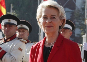 Ursula von der Leyen, presidente della Commissione europea, nella Macedonia de Nord (LaPresse)
