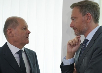 Il Cancelliere tedesco Olaf Scholz e il ministro delle Finanze Christian Lindner (Lapresse)