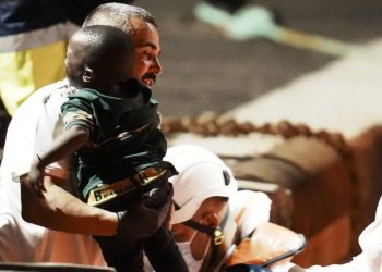 Arrivo migranti a El Hierro in Spagna (Foto: 2023, LaPresse)