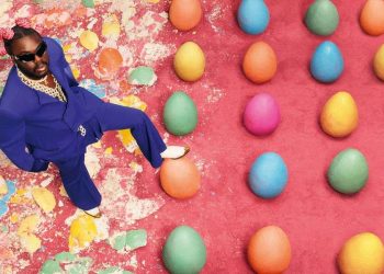 Prince Gyasi, fotografo del Calendario Pirelli 2024 (Twitter)