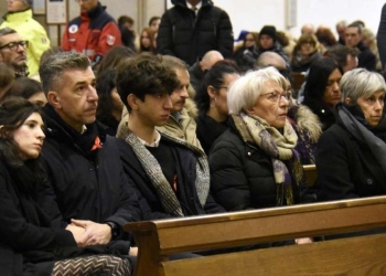 La famiglia di Giulia Cecchettin, durante i funerali (LaPresse)