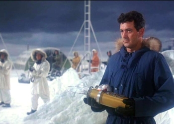 Rock Hudson in una scena del film su Rete 4 (Foto Web)