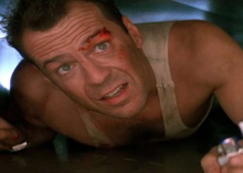 Bruce Willis in una scena del film su Italia 1 (Foto Web)