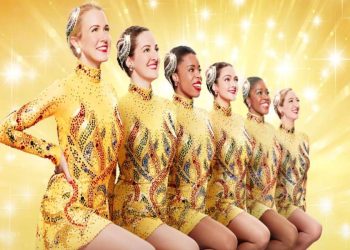 Il corpo di ballo del film su Rai 2 (Foto Web)