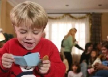 Una scena del film nel pomeriggio di Italia 1 (Foto Web)