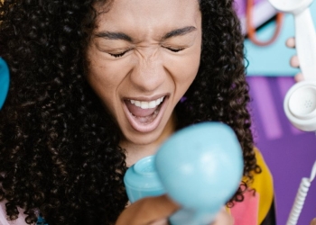 Caos nella telefonia (Pexels)