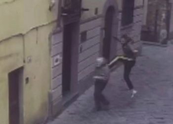 Anziano massacrato di botte a Firenze