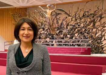 Vladimir Luxuria in Vaticano