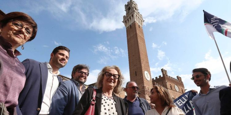 Nicoletta Fabio, Siena