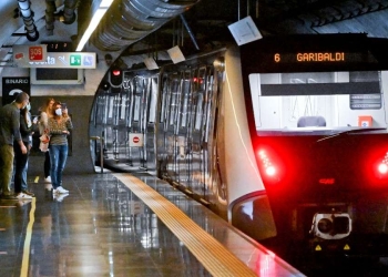 La metropolitana di Napoli (Ansa)