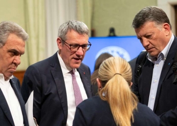 I Segretari generali di Cisl, Cgil e Uil (Sbarra, Landini e Bombardieri) incontrano la Premier Meloni (Ansa)